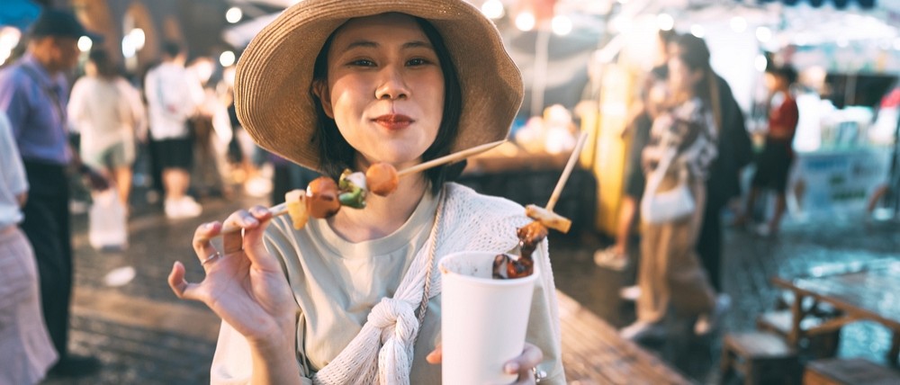 Eating street food is a popular activity in Chiang Mai.